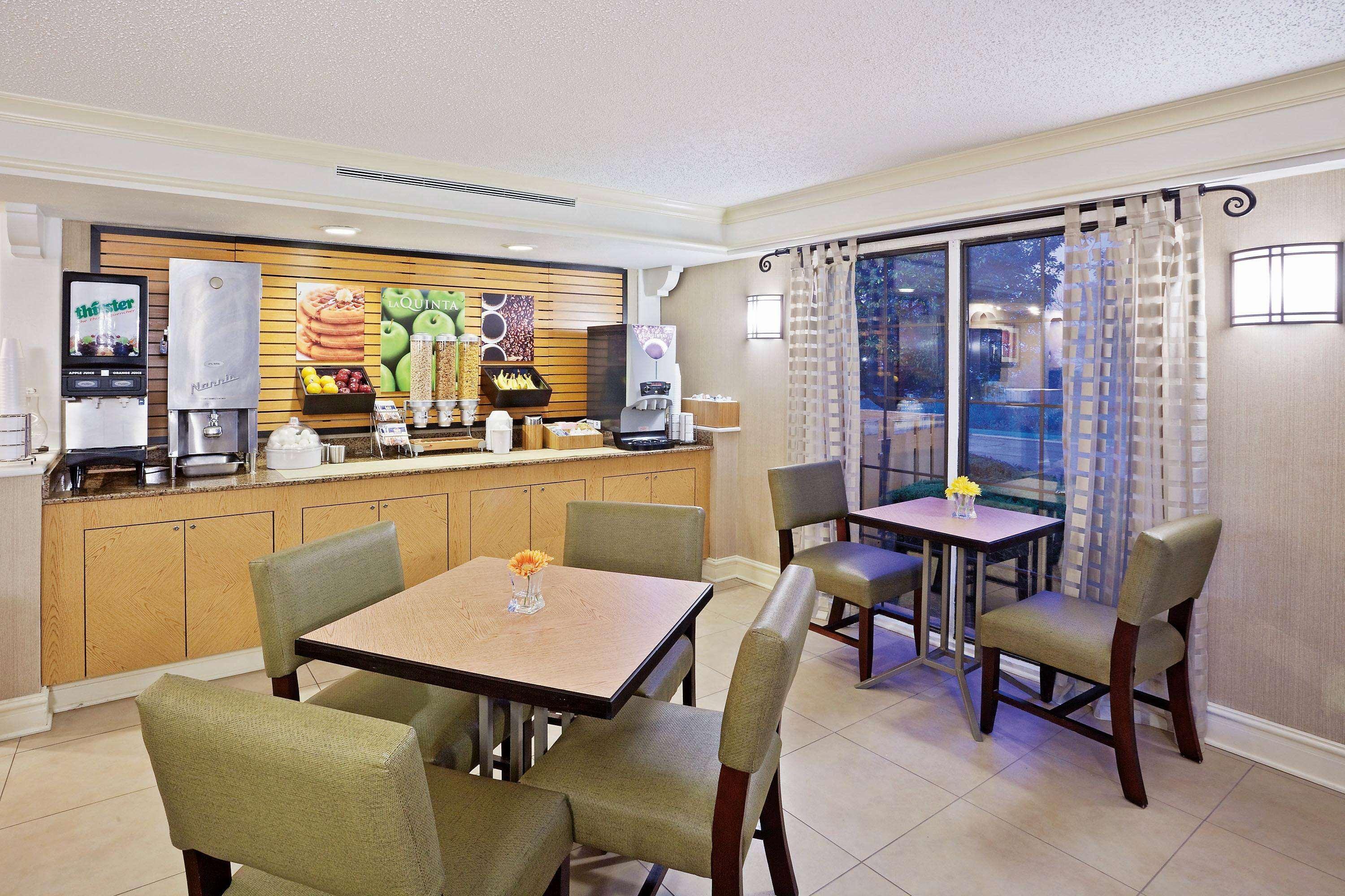 La Quinta Inn By Wyndham Merrillville Exteriér fotografie